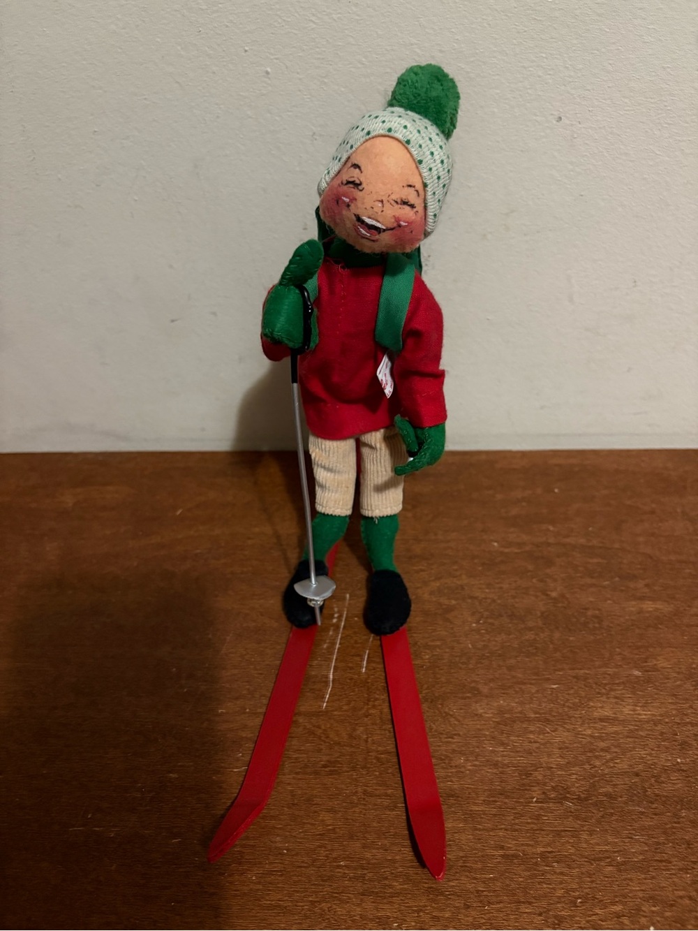 Annalee Mobilitee Holiday Skier Figurine Fabric Felt Plush Red Green 1957